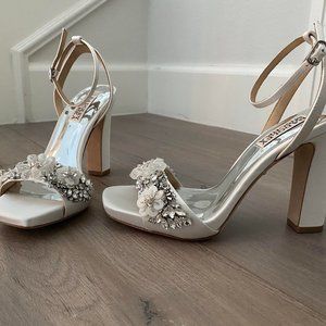 BRAND NEW Badgley Mischka "Alexa Ankle Strap Sandal" (Size 6.5)